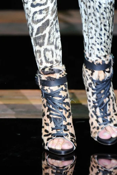 Look 29